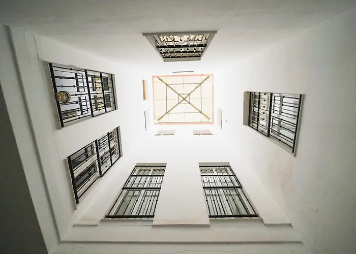 Apartamento En El Barrio De San Lorenzo, Junto A La Basilica Del Gran Poder